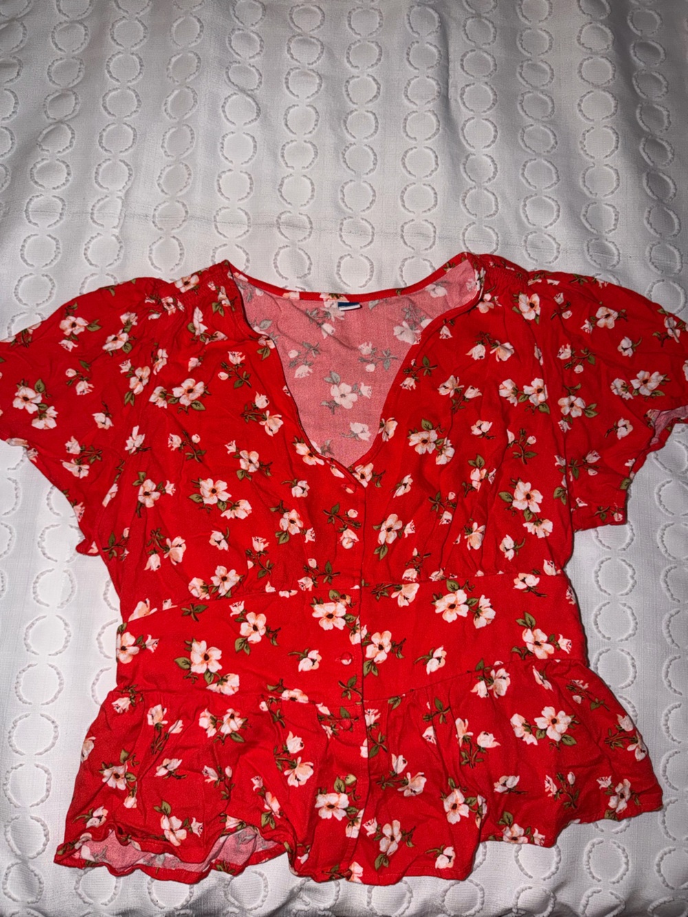 Old Navy Red Floral Women’s Top - Feminine Short Sleeve Blouse